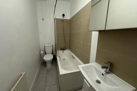 undefined, Stoke Newington High Street, London N16