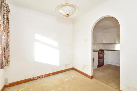 3 bedroom detached bungalow for sale, Beech Avenue, Bracklesham Bay, Chichester, West Sussex
