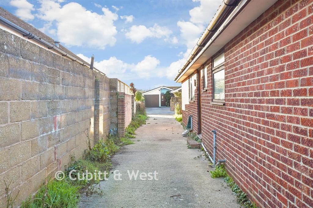 Driveway/Parking