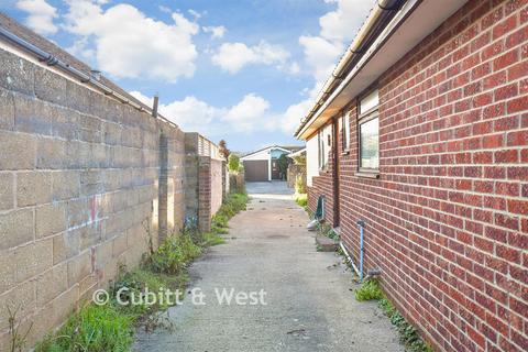 3 bedroom detached bungalow for sale, Beech Avenue, Bracklesham Bay, Chichester, West Sussex