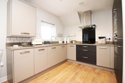 2 bedroom apartment for sale, Windward Avenue,  Fleetwood, FY7