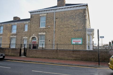 undefined, Spring Bank, Hull, HU3