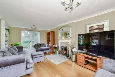 4 bedroom detached house for sale, Edinburgh Drive, Abbots Langley, WD5