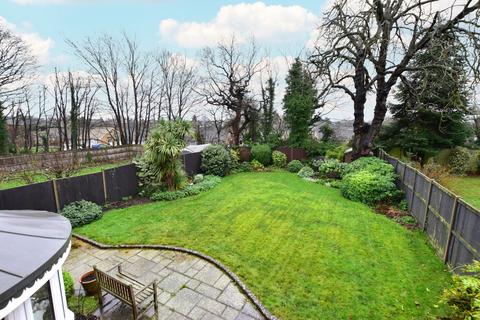 4 bedroom detached house for sale, Edinburgh Drive, Abbots Langley, WD5