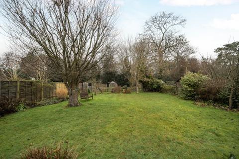undefined, Oxted Green, Godalming GU8