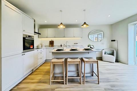 3 bedroom detached house for sale, Kinson Road, Bournemouth, BH10