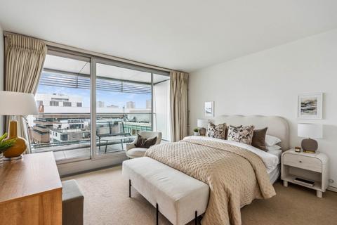 3 bedroom apartment to rent, Albion Riverside, Battersea, SW11