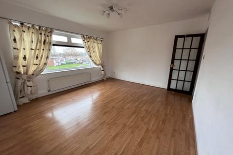 2 bedroom flat to rent, Bamford Gardens, Timperley WA15