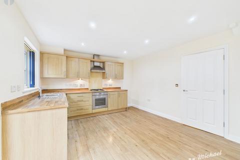 4 bedroom terraced house for sale, Loosley Green, Aylesbury, Buckinghamshire