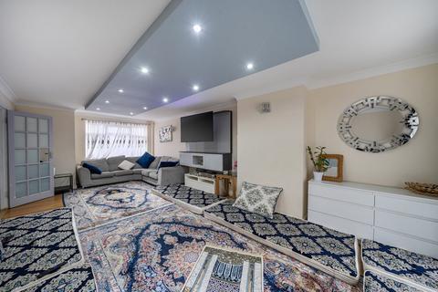 3 bedroom semi-detached house for sale, Oulton Way, Watford, Hertfordshire