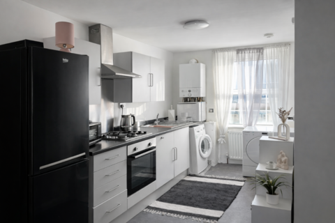 Studio to rent, Dane Hill, Margate