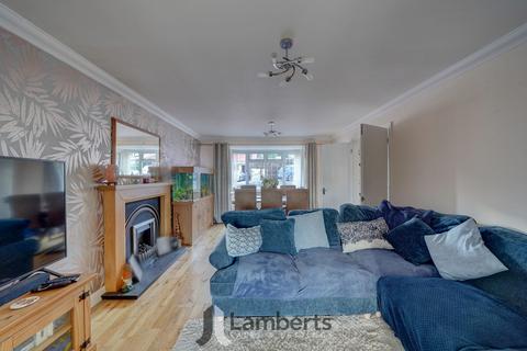 4 bedroom detached house for sale, Hollowfields Close, Redditch, B98