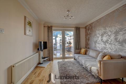 4 bedroom detached house for sale, Hollowfields Close, Redditch, B98