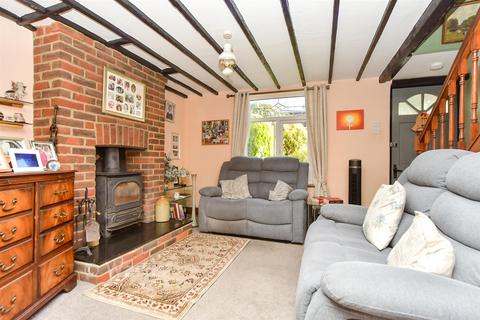 2 bedroom semi-detached house for sale, Bay Hill, Dover CT15
