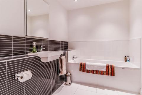 2 bedroom flat to rent, Montpellier Terrace GL50 1AF