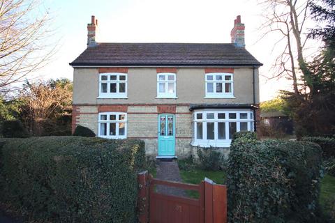 3 bedroom house to rent, Pierce Lane, Cambridge CB21