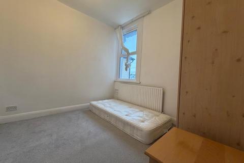 undefined, Norbury Crescent, Norbury, London