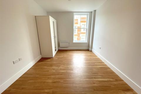 1 bedroom apartment to rent, Weston Road, Southend-On-Sea