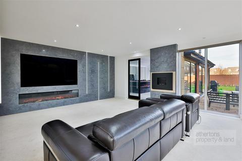 5 bedroom detached house for sale, The Drive , Brockhall Village, Old Langho
