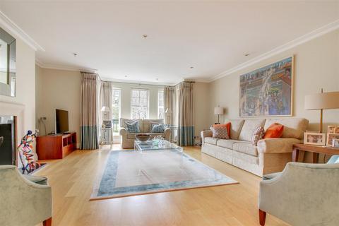 5 bedroom house for sale, Mountview Close, Hampstead Garden Suburb, London, NW3