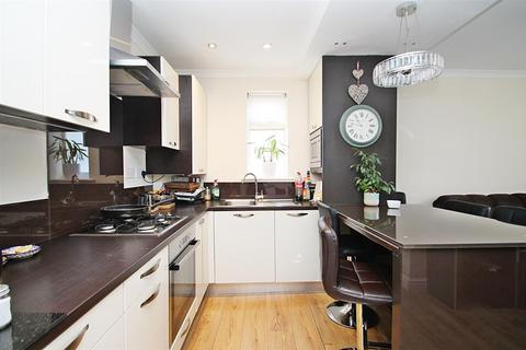 2 bedroom ground floor flat to rent, Nibthwaite Road, Harrow