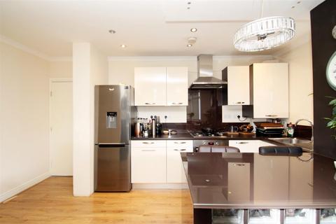 2 bedroom ground floor flat to rent, Nibthwaite Road, Harrow
