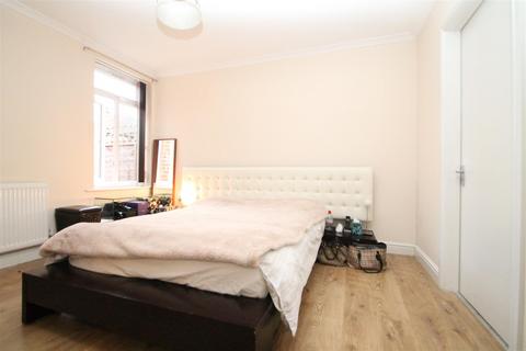 2 bedroom ground floor flat to rent, Nibthwaite Road, Harrow