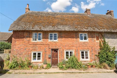 undefined, East Kennett, Marlborough, Wiltshire, SN8