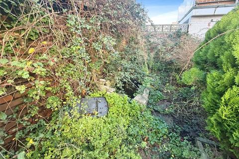 1 bedroom flat for sale, Victoria Road, Devon EX8