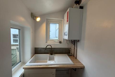 2 bedroom terraced house to rent, Belgrave Street, Skipton, BD23