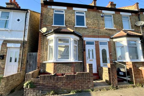 2 bedroom end of terrace house to rent, Oxford Road, Sidcup, DA14