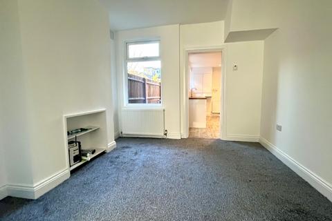2 bedroom end of terrace house to rent, Oxford Road, Sidcup, DA14