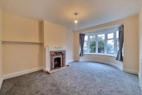 4 bedroom semi-detached house to rent, Northcote Road, Leicester