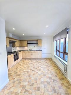 3 bedroom end of terrace house to rent, Forsythia Walk, Basingstoke RG21