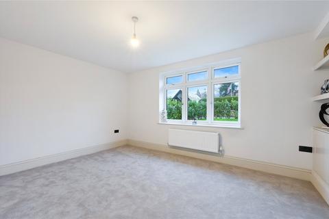 3 bedroom semi-detached house to rent, Rowplatt Lane, Felbridge, East Grinstead, RH19