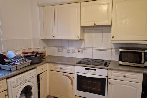 2 bedroom apartment to rent, Otter Close, London