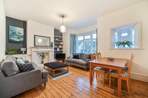 2 bedroom flat for sale, Moring Road, Tooting, London, SW17