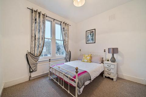 2 bedroom flat for sale, Moring Road, Tooting, London, SW17