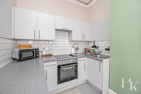 1 bedroom flat for sale, Lower Rock Gardens, Brighton BN2