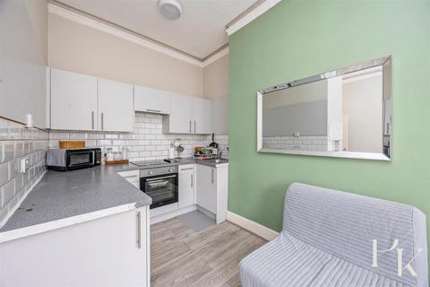 1 bedroom flat for sale, Lower Rock Gardens, Brighton BN2