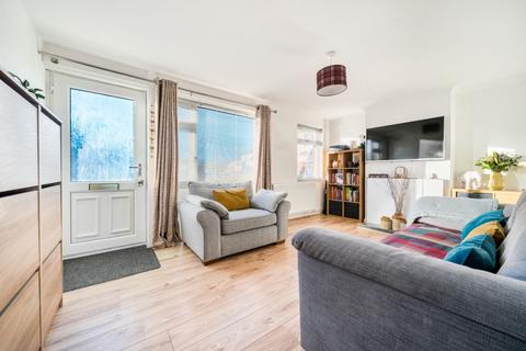 3 bedroom terraced house for sale, Studley Road, Bedford