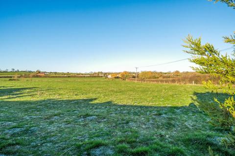 3 bedroom terraced house for sale, Studley Road, Bedford