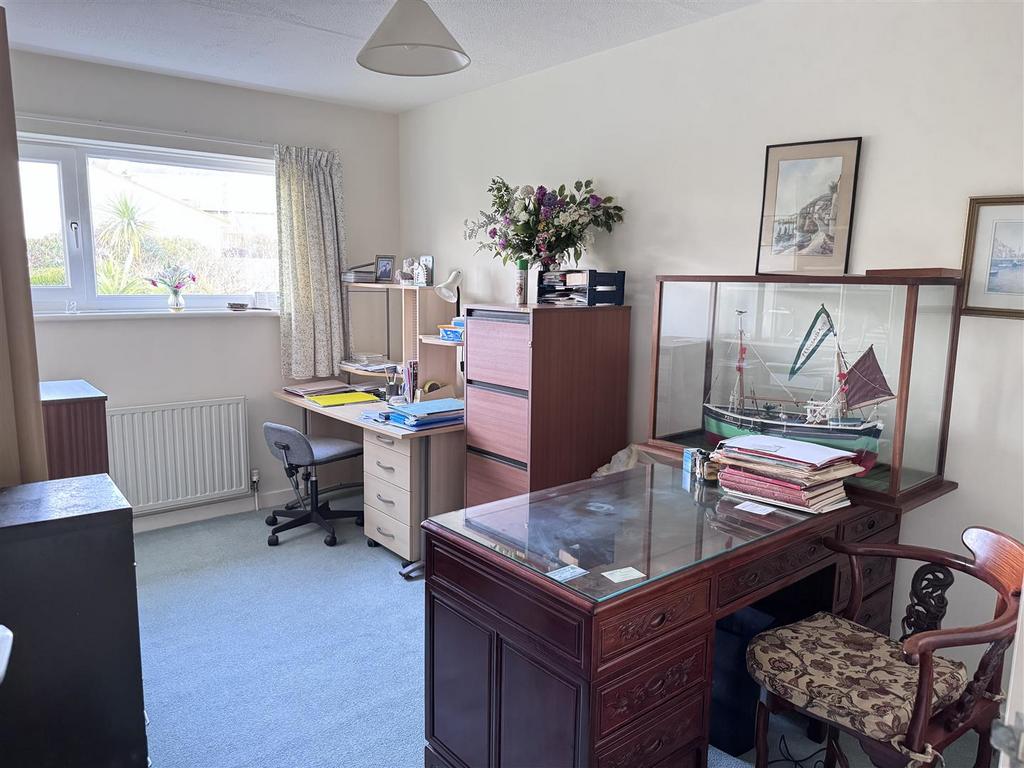 Bedroom Five/Office