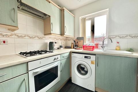 2 bedroom semi-detached house for sale, Hedgerow Road, Leicester, LE3