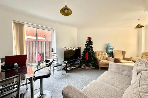 2 bedroom semi-detached house for sale, Hedgerow Road, Leicester, LE3