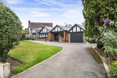 3 bedroom detached house for sale, Eversley Crescent, London