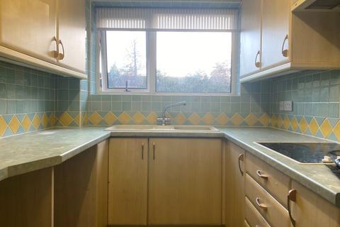 2 bedroom flat for sale, Flat 17 Woodlands, 32 Lindsay Road, Poole, Dorset, BH13 6BG