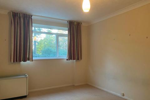2 bedroom flat for sale, Flat 17 Woodlands, 32 Lindsay Road, Poole, Dorset, BH13 6BG