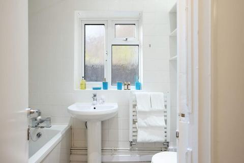 1 bedroom ground floor flat to rent, Colless Road