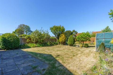 4 bedroom detached house to rent, Magenta Crescent, Newcastle Upon Tyne